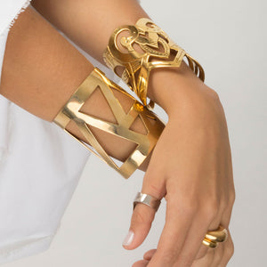 Goddess Embodied cuff - Gold plate Bronze