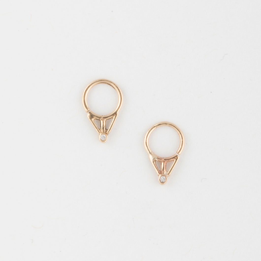 Triangle piercing - 14k Gold