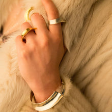 ClaspWave bracelet - White Bronze